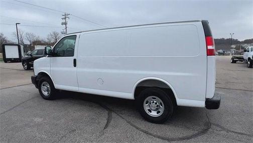 2025 Chevrolet Express 2500 RWD 2500 Regular Wheelbase WT