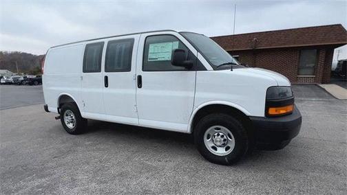 2025 Chevrolet Express 2500 RWD 2500 Regular Wheelbase WT