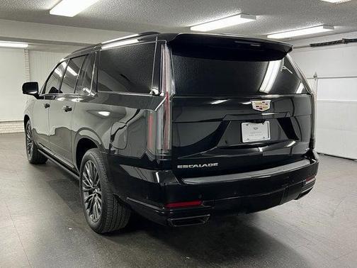 2025 Cadillac Escalade ESV Sport Platinum