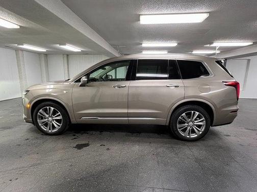 2023 Cadillac XT6 Premium Luxury AWD