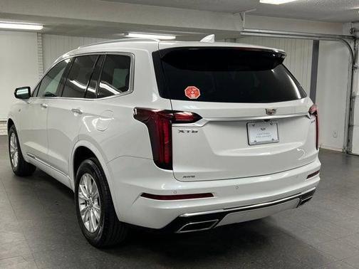 Crystal White Tricoat 2024 Cadillac XT6 Luxury AWD