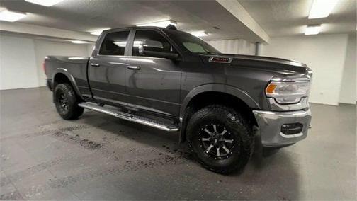 2022 RAM 2500 Laramie Crew Cab 4x4 6'4' Box