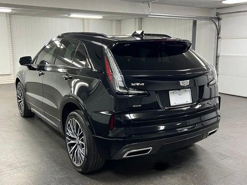 Stellar Black Metallic 2025 Cadillac XT4 Sport