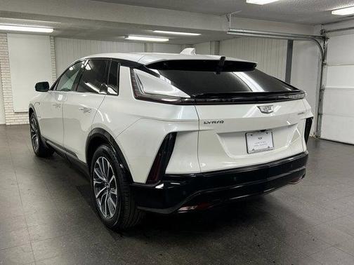 2024 Cadillac LYRIQ Sport