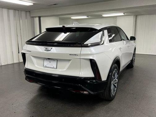 2024 Cadillac LYRIQ Sport