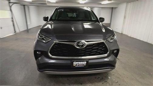 2024 Toyota Highlander Platinum