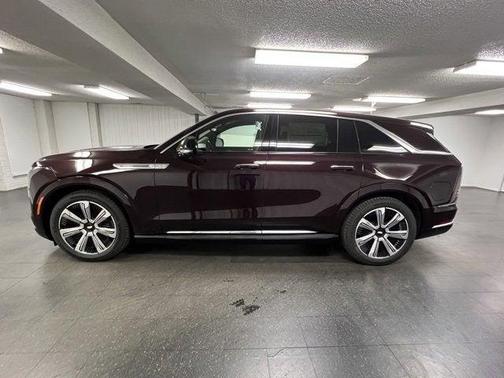 2025 Cadillac Escalade IQ Luxury 2