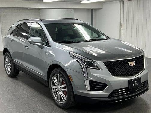 2025 Cadillac XT5 Sport