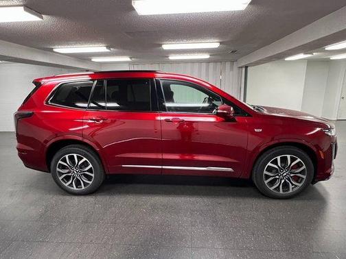 2025 Cadillac XT6 Sport AWD