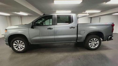 Sterling Gray Metallic 2026 Chevrolet Silverado 1500 Custom