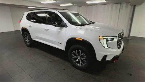 2025 GMC Acadia AWD AT4