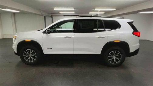 2025 GMC Acadia AWD AT4