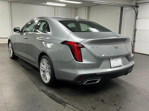2023 Cadillac CT4 Premium Luxury