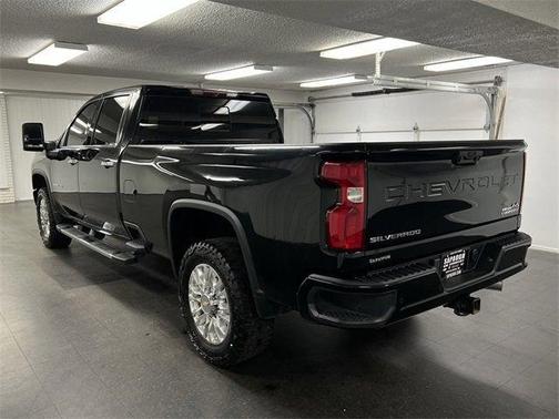 2022 Chevrolet Silverado 3500 High Country
