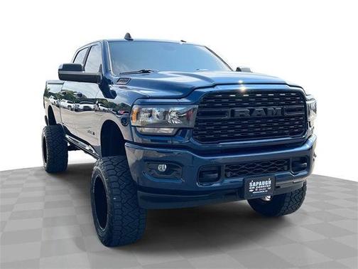 2022 RAM 3500 Big Horn Crew Cab 4x4 6'4' Box
