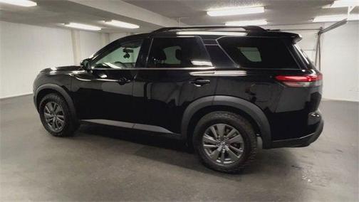2022 Nissan Pathfinder SV 2WD