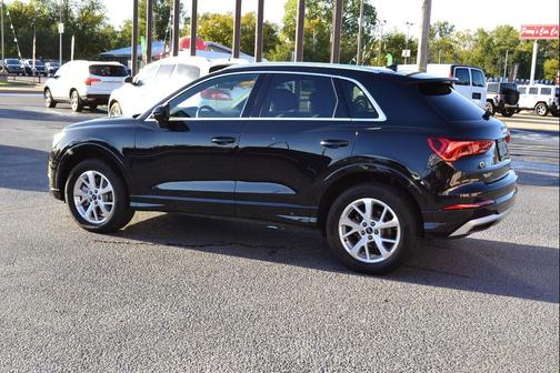 2024 Audi Q3 Premium 40 TFSI quattro