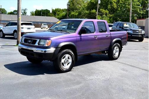 2000 Nissan Frontier XE Crew Cab