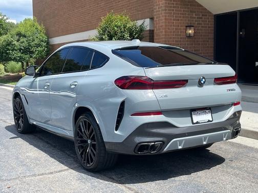 2024 BMW X6 M60i