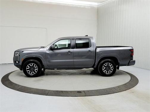 2025 Nissan Frontier SL