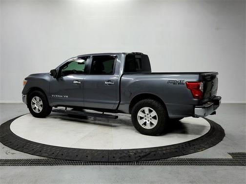 2018 Nissan Titan SV