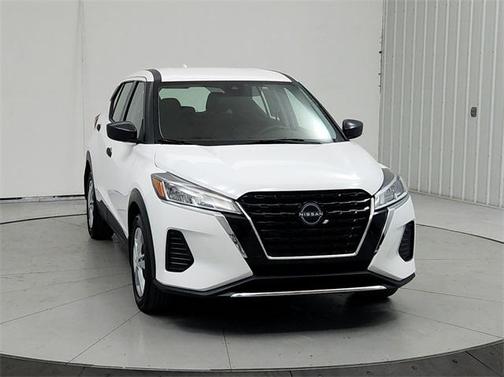 2022 Nissan Kicks S