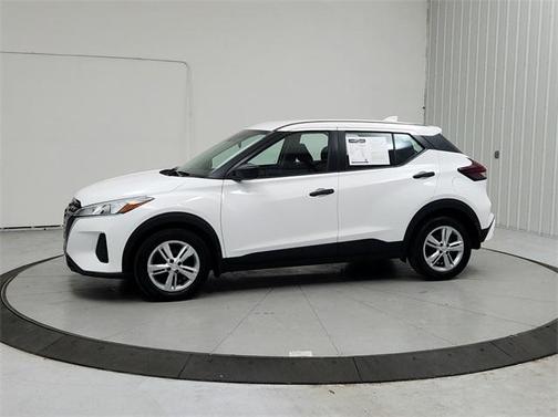 2022 Nissan Kicks S