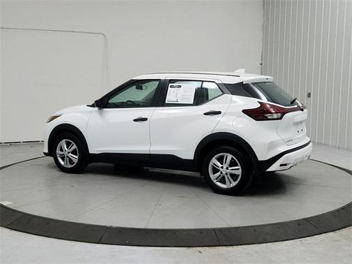 2022 Nissan Kicks S