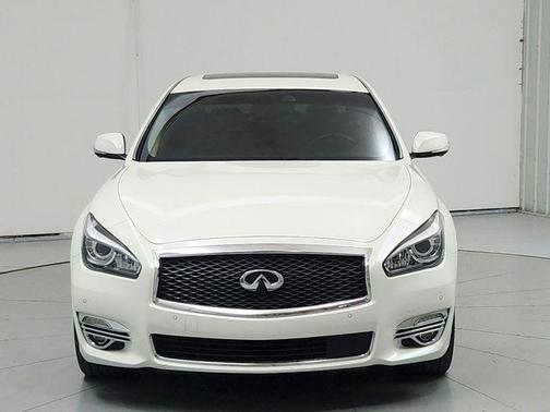 Majestic White 2019 INFINITI Q70L 3.7X LUXE
