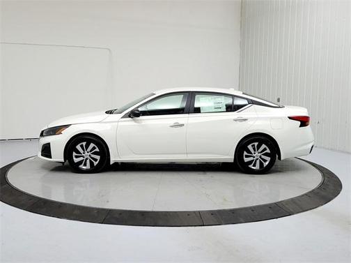 2025 Nissan Altima S