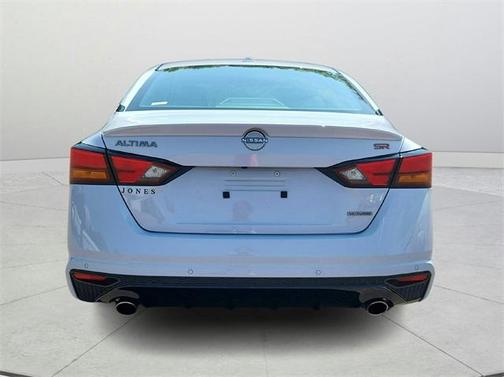 2024 Nissan Altima 2.0 SR