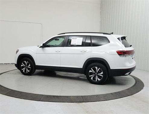 2024 Volkswagen Atlas 2.0T SE