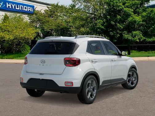 Lunar White 2026 Hyundai VENUE SEL