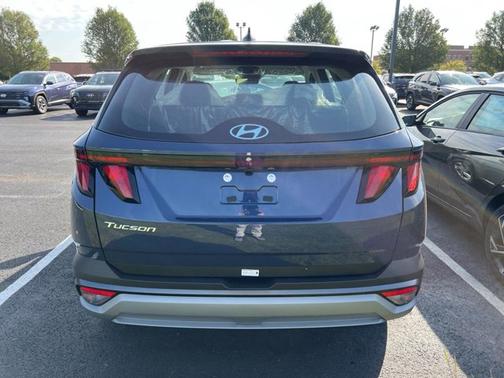 2025 Hyundai TUCSON SE