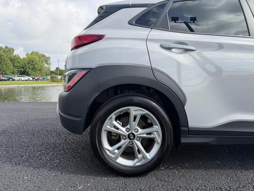 Cyber Silver 2023 Hyundai KONA SEL