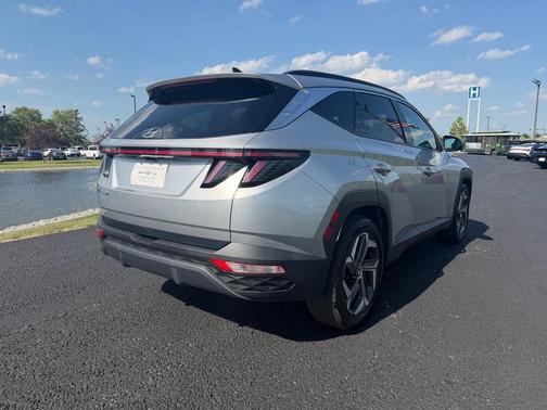 Shimmering Silver 2024 Hyundai TUCSON Limited