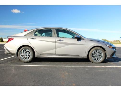 Gray 2024 Hyundai ELANTRA SEL