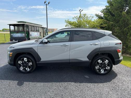 Cyber Gray Metallic 2025 Hyundai KONA SEL