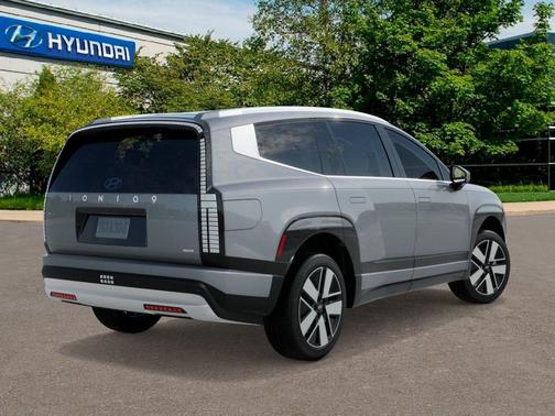 Cyber Gray 2026 Hyundai IONIQ 9 SEL