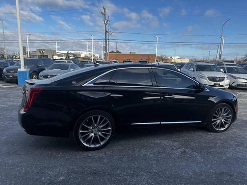 2013 Cadillac XTS Platinum