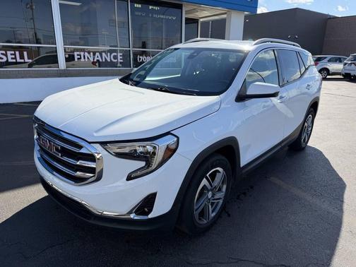 White 2021 GMC Terrain SLT