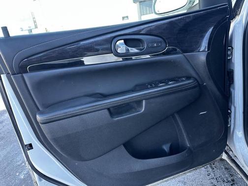 2016 Buick Enclave Leather
