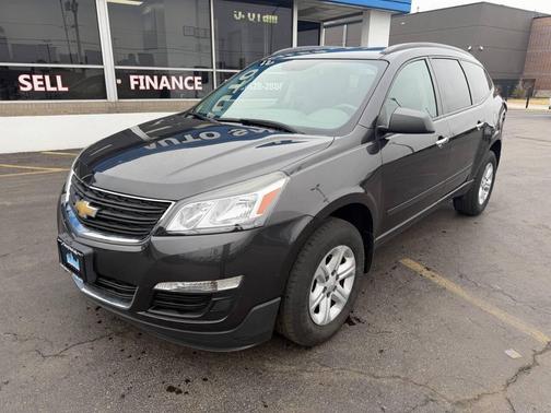 2017 Chevrolet Traverse LS