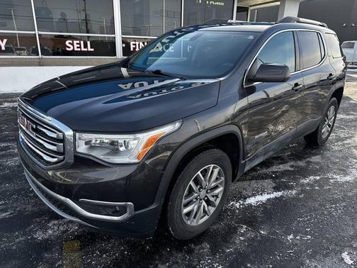 2017 GMC Acadia SLE-2