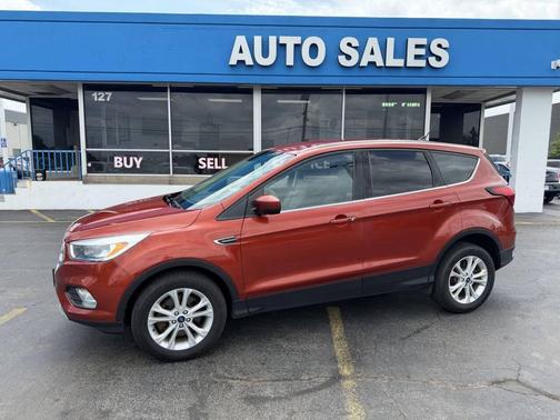 Ruby Red Metallic Tinted Clearcoat 2019 Ford Escape SE
