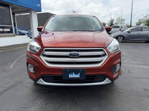 Ruby Red Metallic Tinted Clearcoat 2019 Ford Escape SE