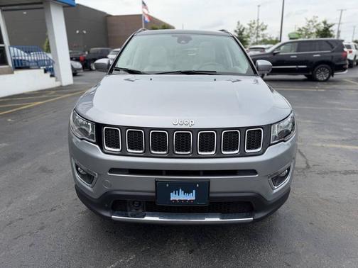 Gray 2019 Jeep Compass Limited