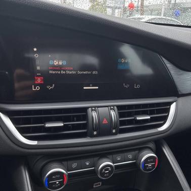 2018 Alfa Romeo Giulia Sport