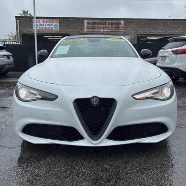 2018 Alfa Romeo Giulia Sport