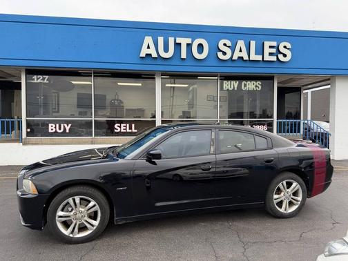 Black 2011 Dodge Charger R/T